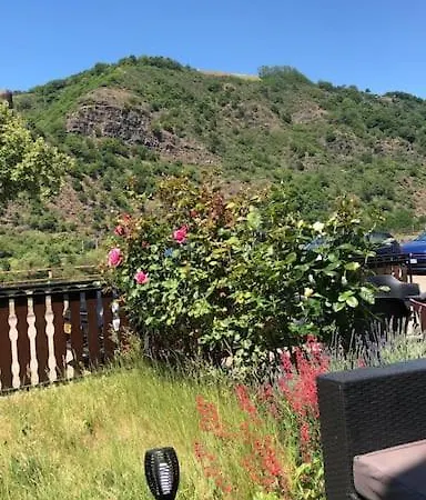 Vakantiehuis Burgen Aan De Moezel *