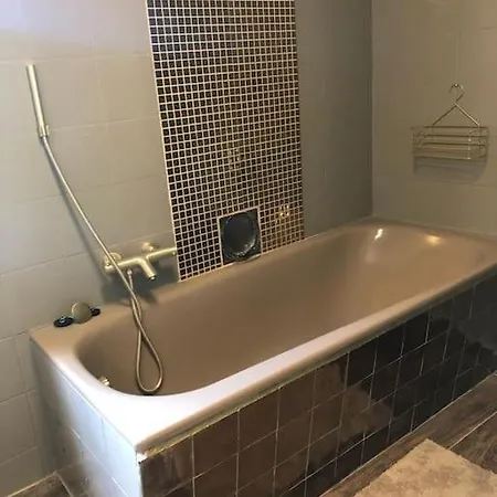 Vakantiehuis Burgen Aan De Moezel 別荘 *